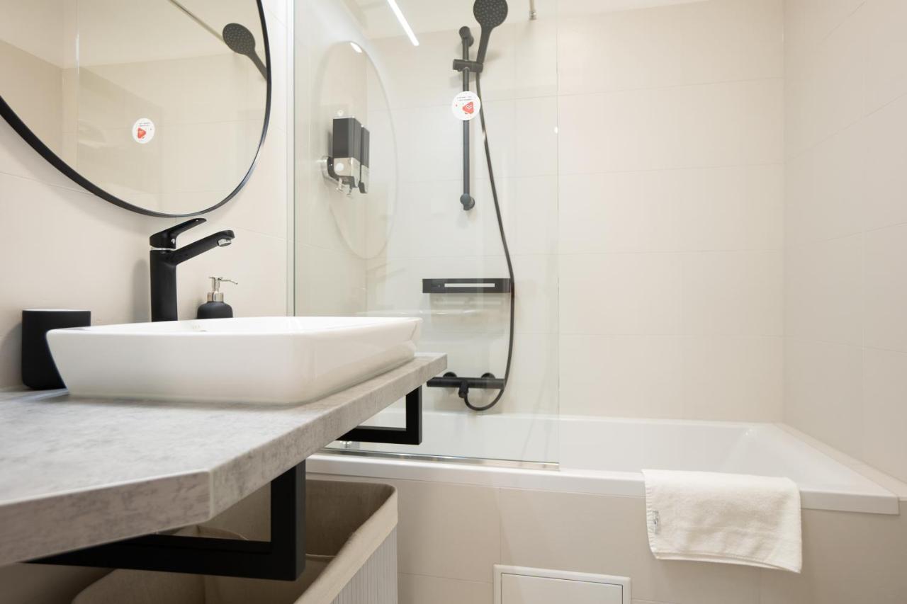 Bright Stylish Apartment In A Top Location Wina Bagian luar foto